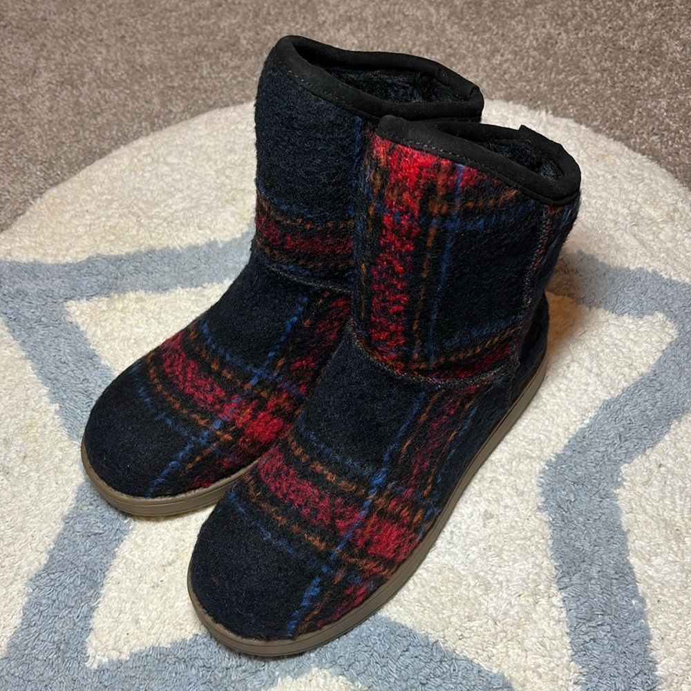 Indigo Winter boots size6.5